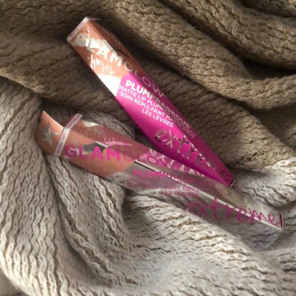 2 Glamglow plumrageous one matte and one gloss